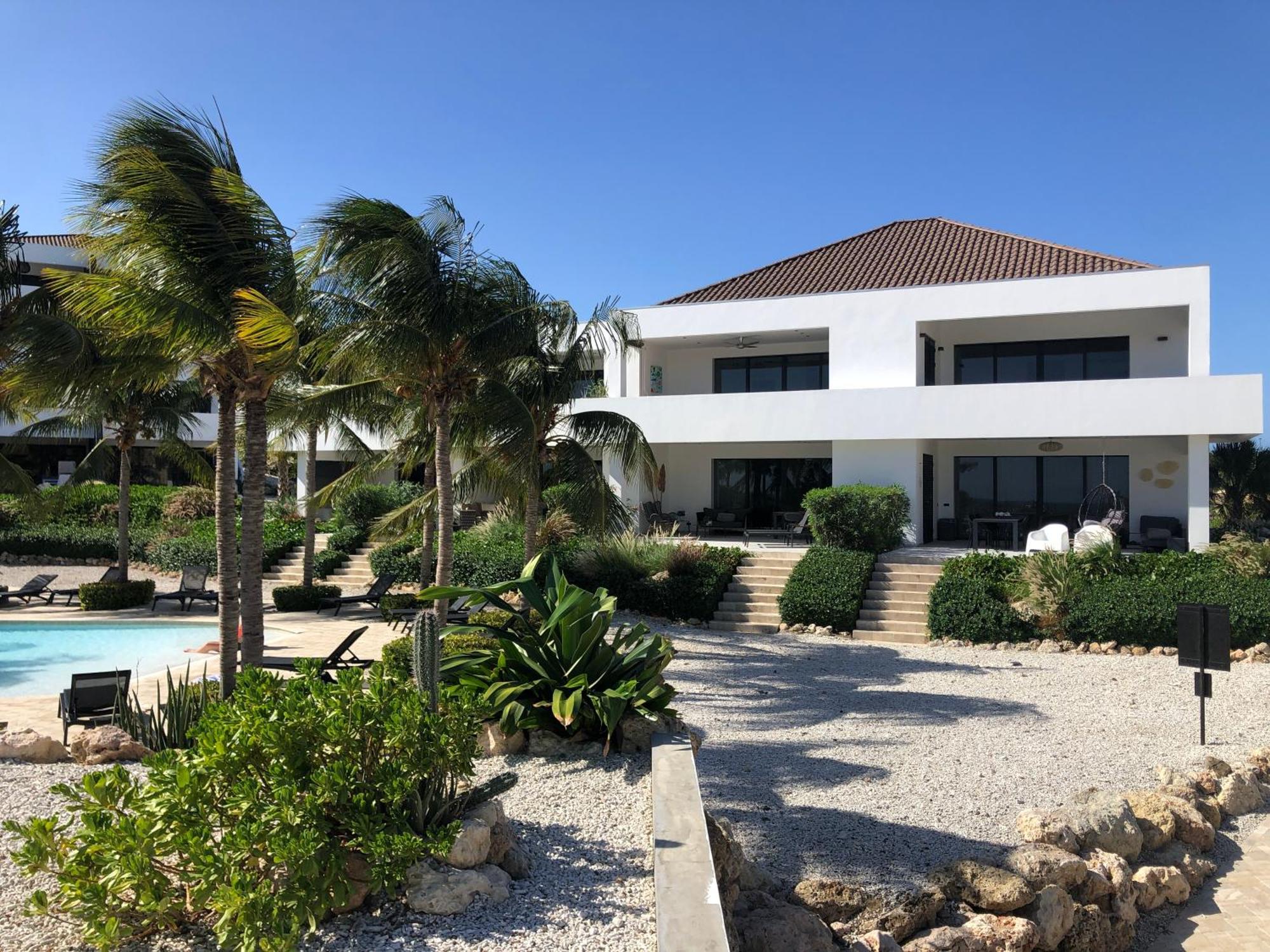 Blue Bay Penthouse Reef 5, Beach Golf Pool Dive With Ocean View Dorp Dorp Sint Michiel Exteriör bild